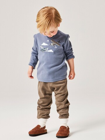 NAME IT Tapered Trousers in Brown: front