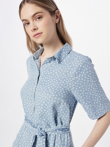 Rochie tip bluză 'POULINA' de la NÜMPH pe albastru