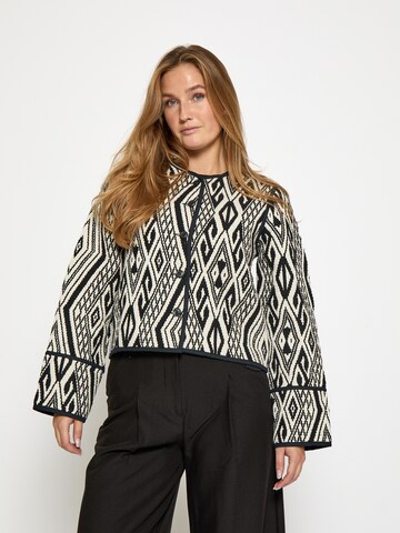 minus - Chaqueta de entretiempo 'Wendi' en negro: frente