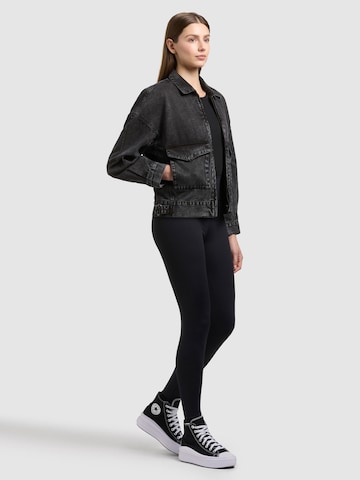 khujoPrijelazna jakna 'Nelina' - crna boja