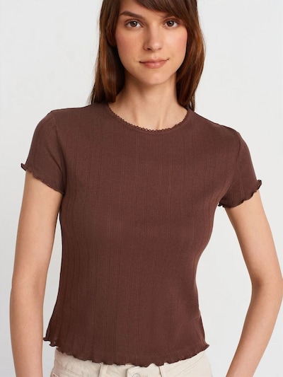 Dilvin T-shirt en S en marron, Vue avec produit