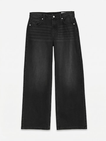 VERO MODA Regular Jeans 'VMHALLIE' in Black: front