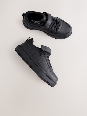 Sneaker di Next in nero