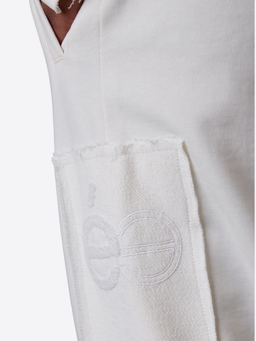 ESTEEM Loose fit Trousers in White