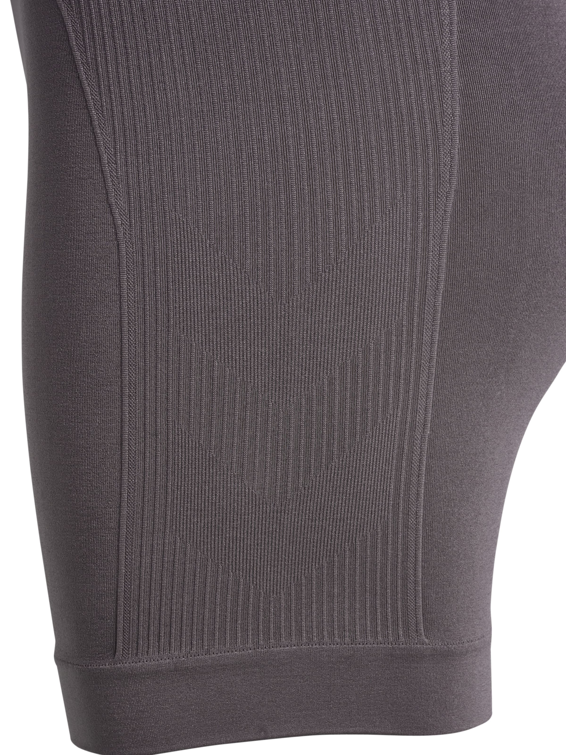 Hummel Skinny Sportshorts in Grau