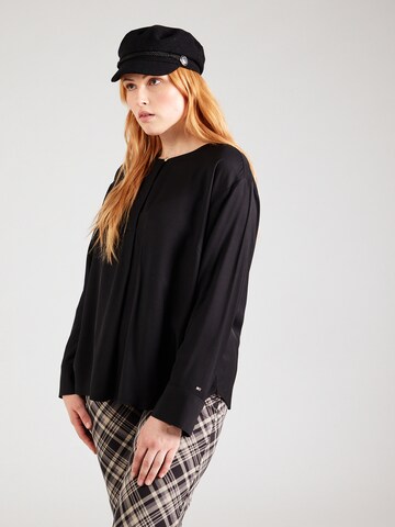 Tommy Hilfiger Big & Tall - Blusa 'Fluid' en negro: frente