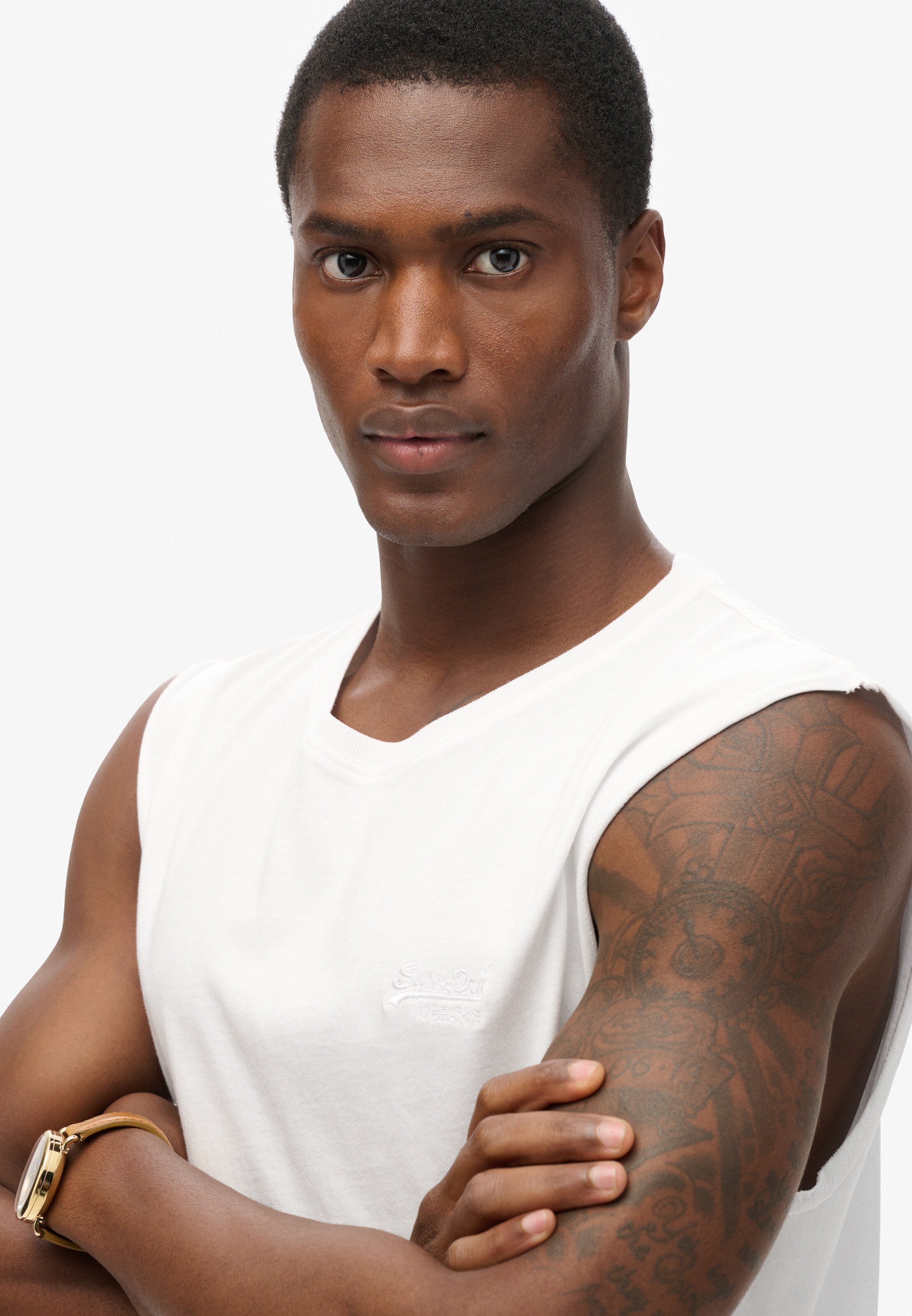 T-Shirt 'Essential' Superdry en blanc