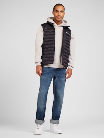 JACK WOLFSKIN Sportweste 'PASSAMANI' in Schwarz