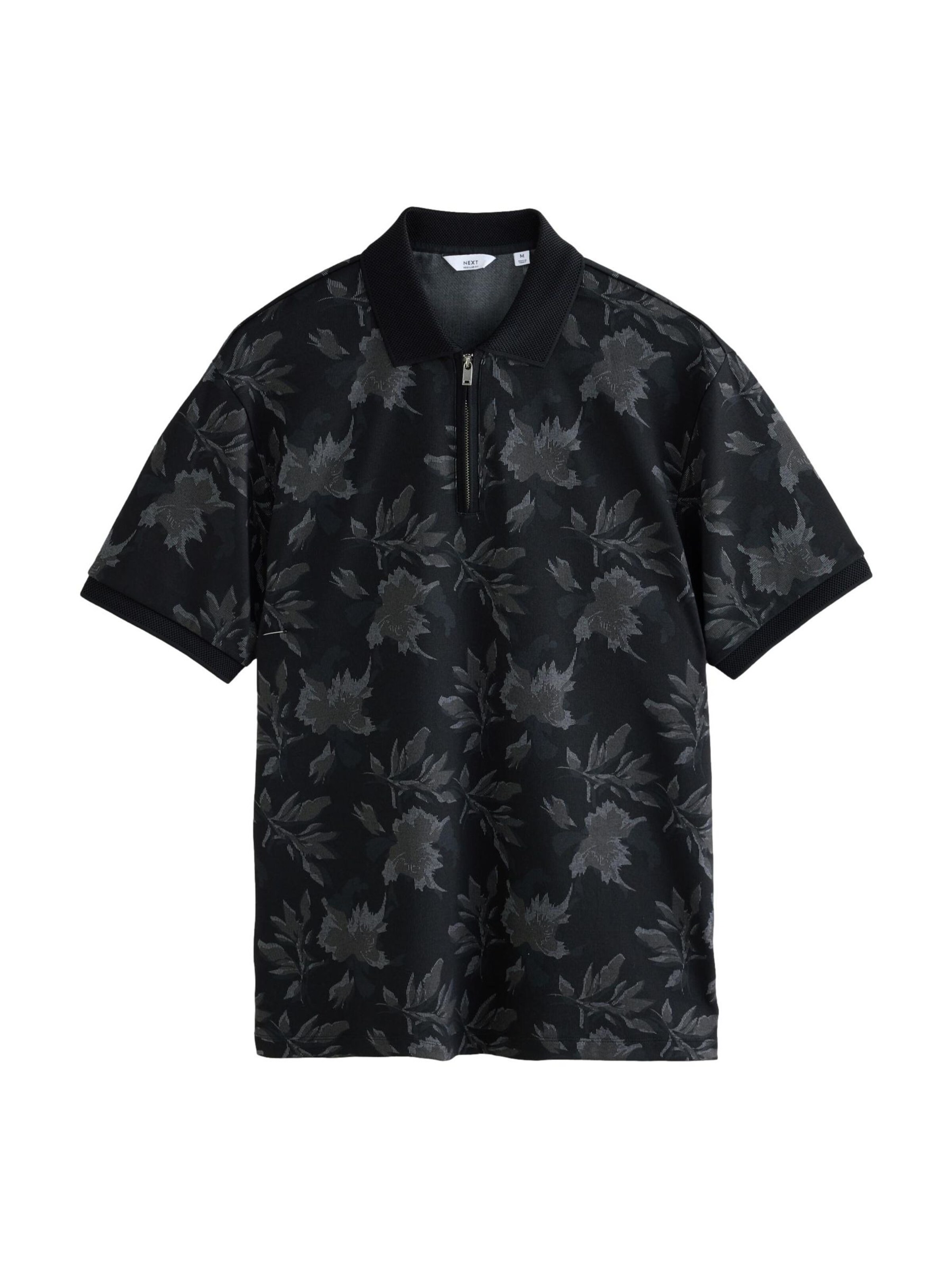 Next Shirt in Schwarz: Vorderseite