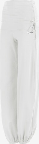 Tapered Pantaloni sport 'WH1' de la Winshape pe alb