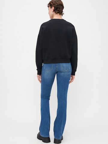 Vero Moda Tall Sweatshirt 'VMLOTTE' in Schwarz