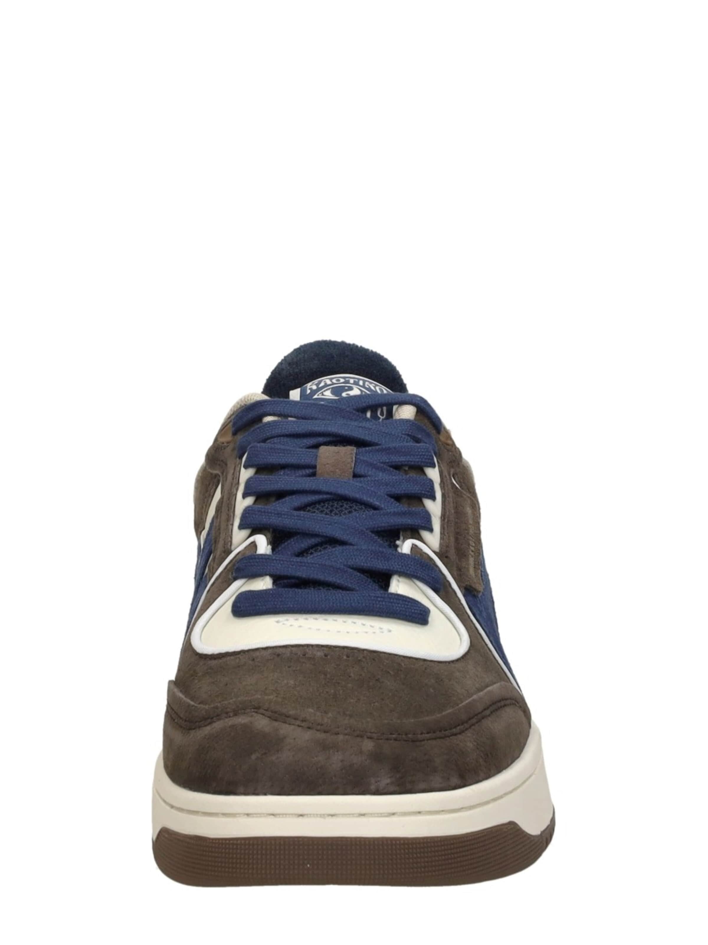 Baskets basses 'Boston Piping Suede' Kaotiko en marron