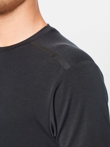 Maglia funzionale 'LIBERATION' di OAKLEY in nero