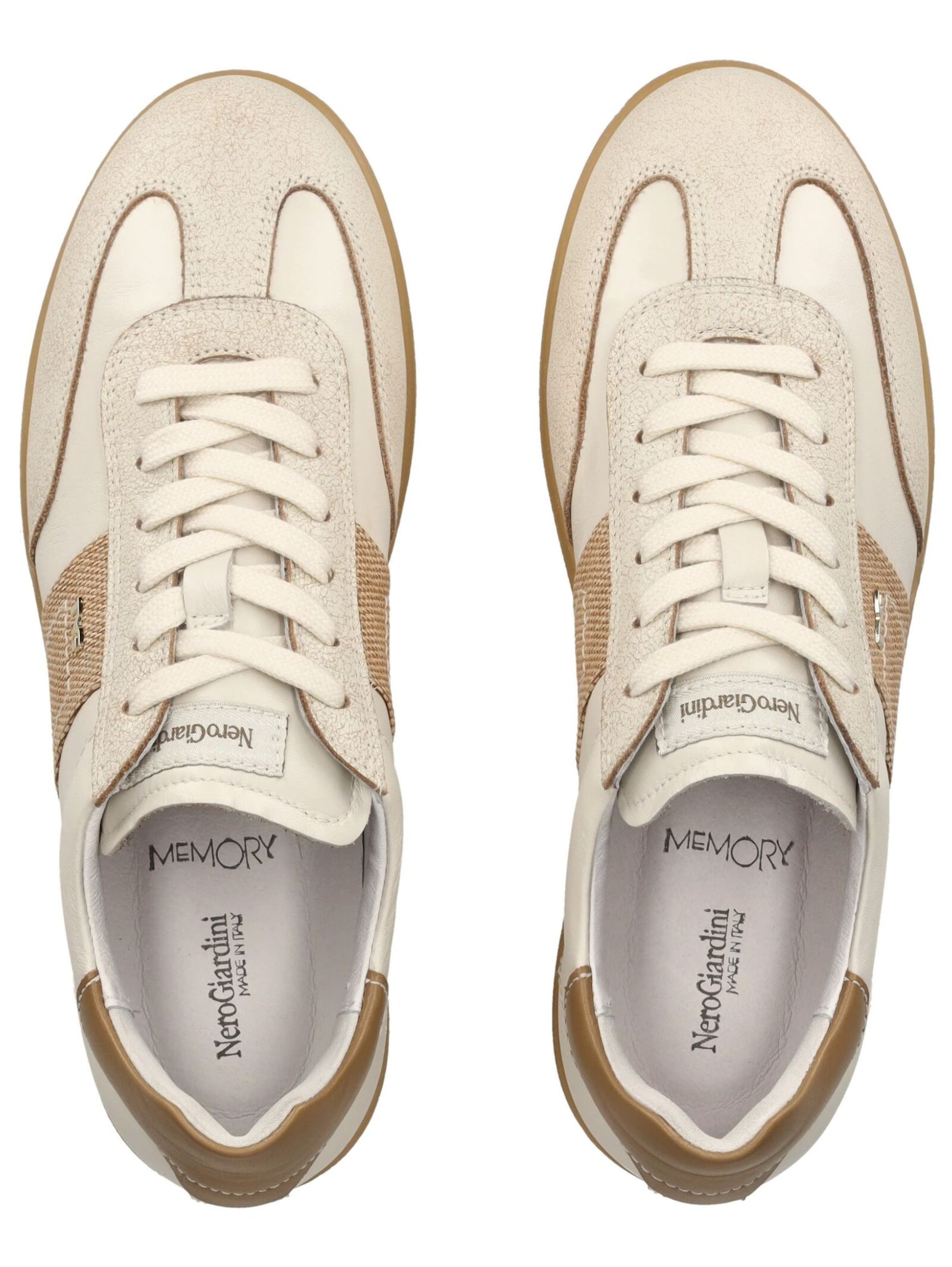 Baskets basses Nero Giardini en beige