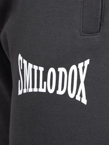 Smilodox Slimfit Hose 'Classic Pro' in Grau