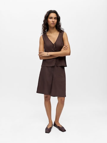 OBJECT Top in Braun