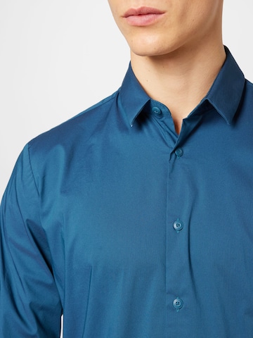 ESPRIT Slim Fit Skjorte i blå