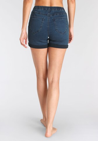 BUFFALO Slimfit Shorts in Blau