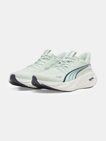 PUMA Laufschuh 'Magnify Nitro 3' in Weiß