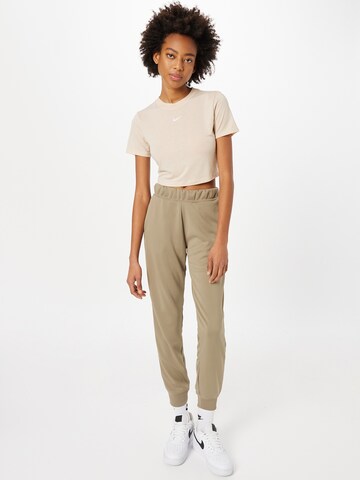 Nike Sportswear Tričko 'Essential' – béžová