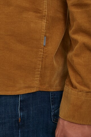 !Solid Regular fit Overhemd 'JUAN ' in Bruin