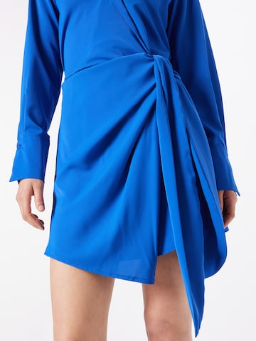 Robe AX Paris en bleu