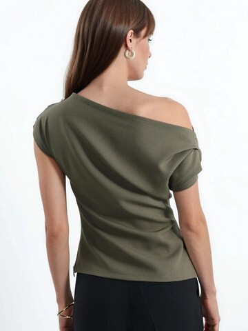 Hiccup Shirt in Green