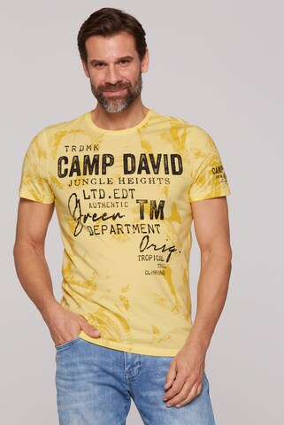 T-Shirt CAMP DAVID en jaune : devant