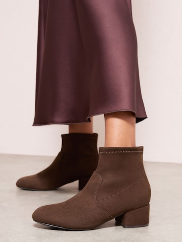 Friends Like TheseGležnjače - smeđa boja