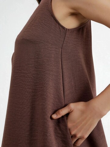 Hiccup Dress 'Linen Feel' in Brown