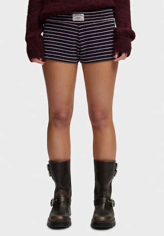 Pantalon Superdry & Co en noir : devant