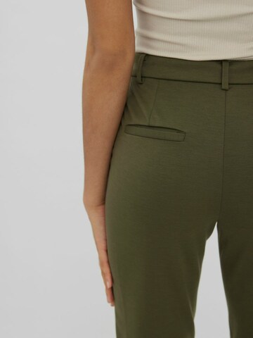 VERO MODA Zúžený Kalhoty – zelená