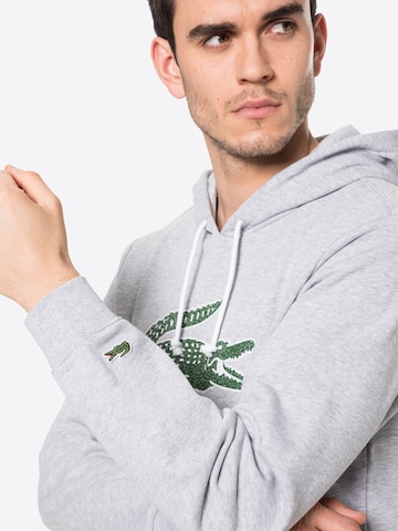 LACOSTE Sweatshirt in Grau