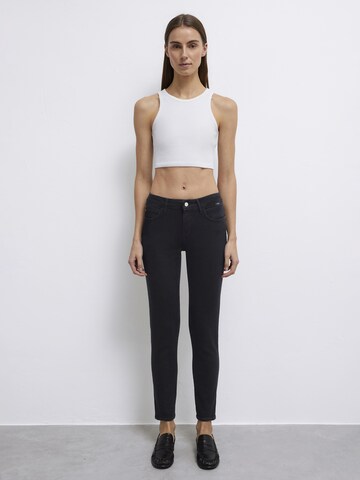 Mavi Regular Jeans 'Ada' in Black: front