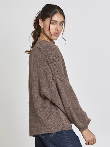 Lilavie Strickjacke ' Paulaa ' in Braun
