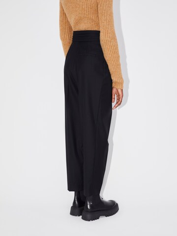 LeGer Premium Regular Pleat-Front Pants 'Sienna' in Black