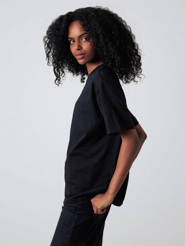 Maglia extra large di Honest Basics in nero
