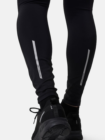 Skinny Pantaloni sportivi 'Ultra Light' di SWEDEMOUNT in nero