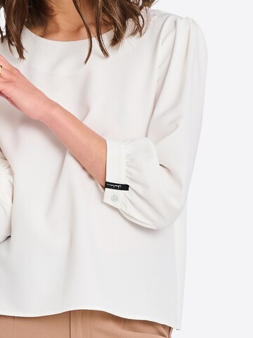 Jascha Stockholm Bluse 'Poppy' i hvid