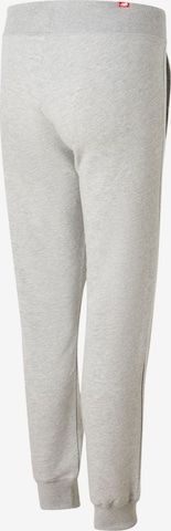 Effilé Pantalon new balance en gris