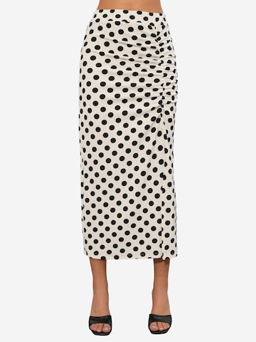 Bigdart Skirt in White: front
