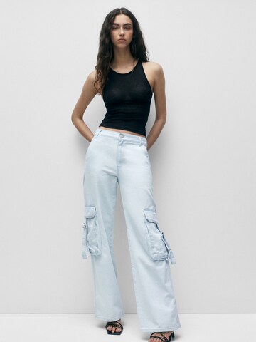 Pull&Bear Wide leg Cargo Jeans in Blue: front