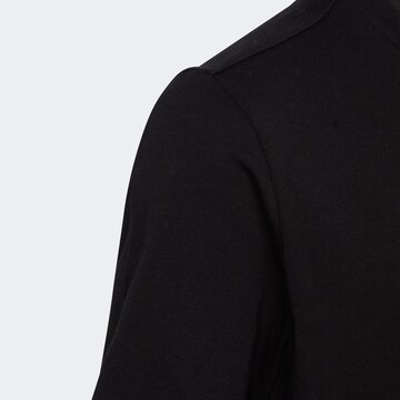 T-Shirt fonctionnel 'Essentials Linear Logo ' ADIDAS SPORTSWEAR en noir