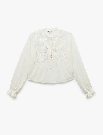 Koton Blouse in White: front