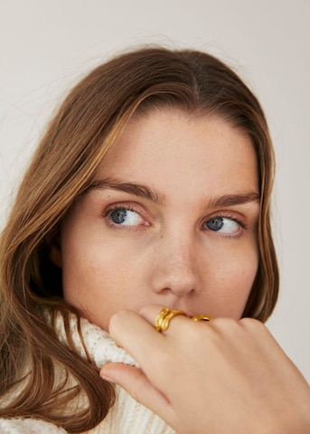 MANGO Ring 'Nureyen' in Gold