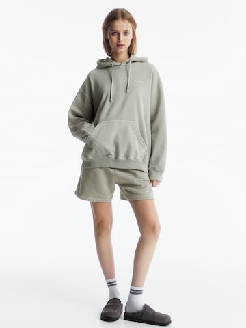 Pull&Bear Sweatshirt i grå