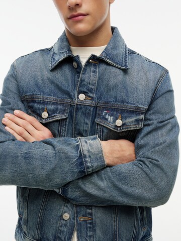 Tommy Jeans Tussenjas 'Ryan' in Blauw