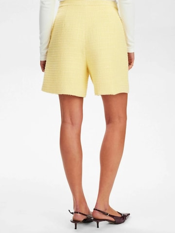 Regular Pantalon 'NUINDIA' NÜMPH en or