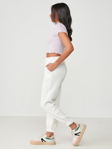 C&City Tapered Pants in Beige