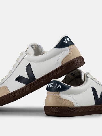 Veja Sneaker 'Volley' in Weiß